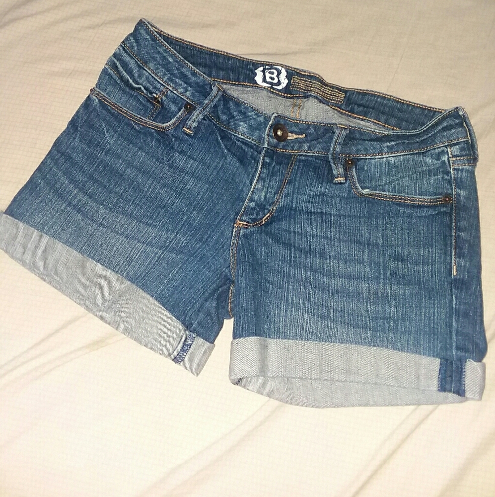 Womens Bullhead Jean Shorts